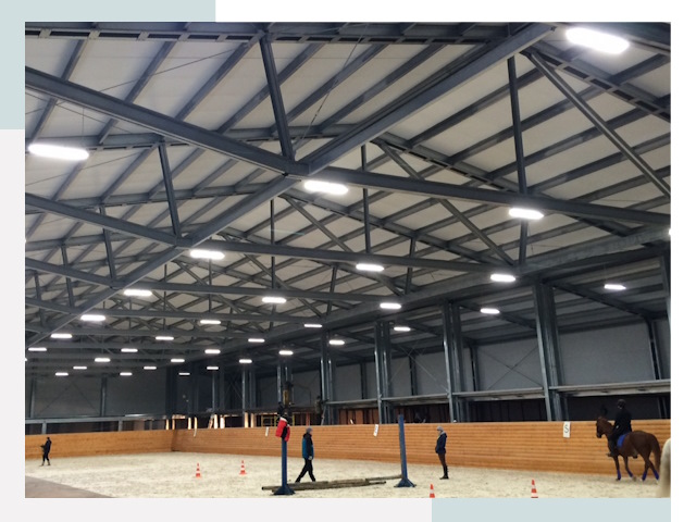Строительство конных манежей от 606 руб в Добрянка